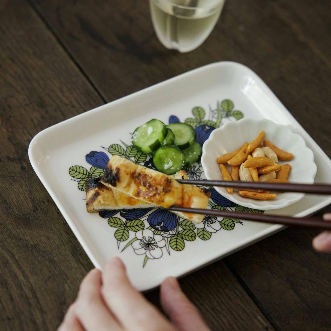 リビングモチーフ　リーフプレート　未使用展示品　素敵な朝食 リビングモチーフ リーフプレート 未使用展示品 素敵な朝食 北欧の器と