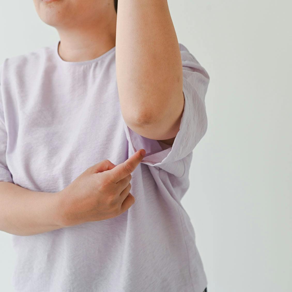 着用レビュー】きれい色の「Tシャツブラウス」を身長や体型のちがう5名