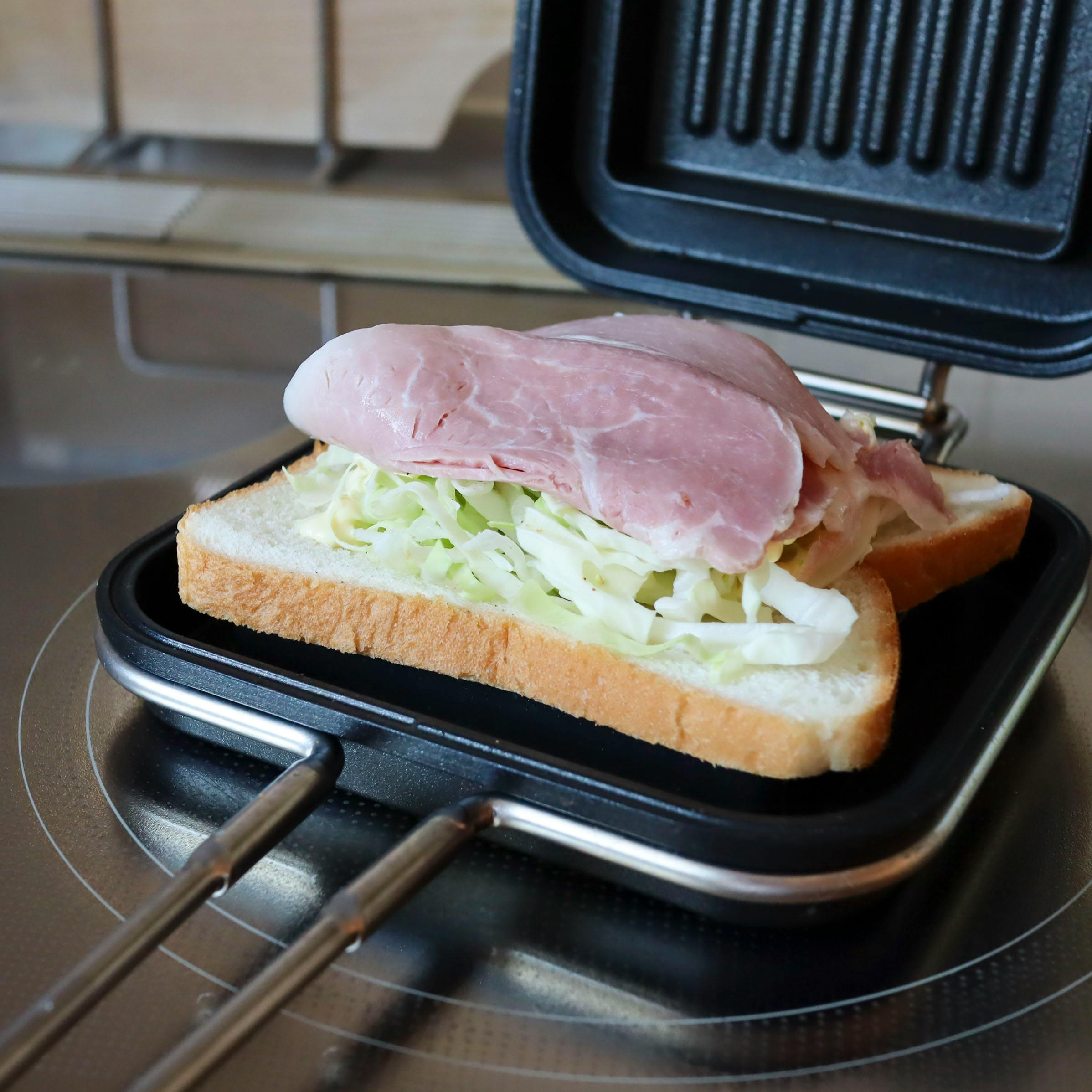 スタッフの愛用品】ホットパンがあると、とりあえず何でもはさんでみ