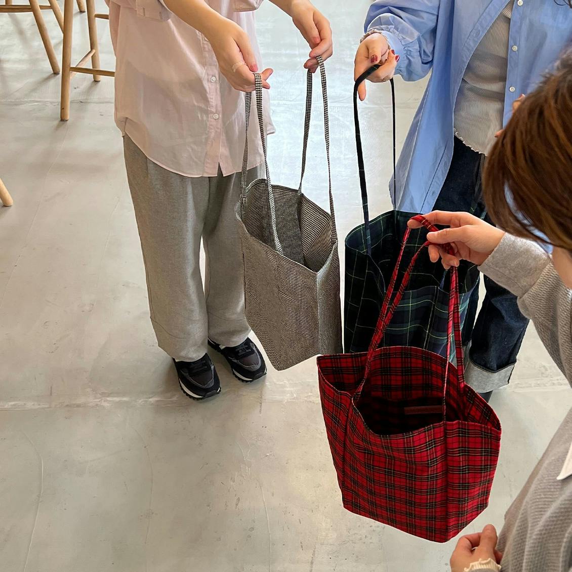 バイヤー裏話】人気のモルミルスチェックトートに新色登場！当店