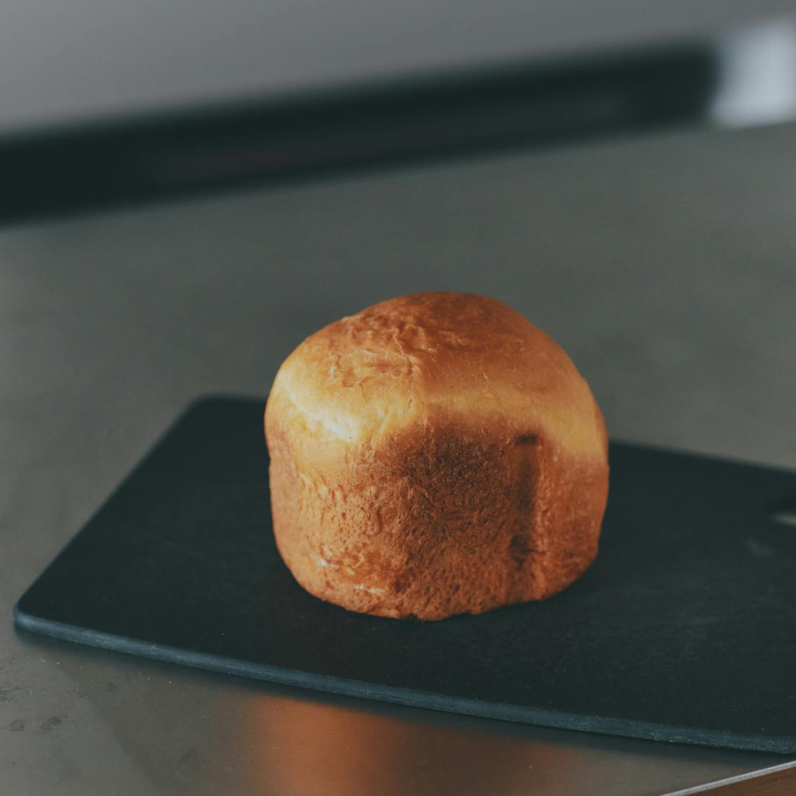 パナソニックのコンパクトなホームベーカリーで小さな焼きたてパンのある暮らし - 北欧、暮らしの道具店