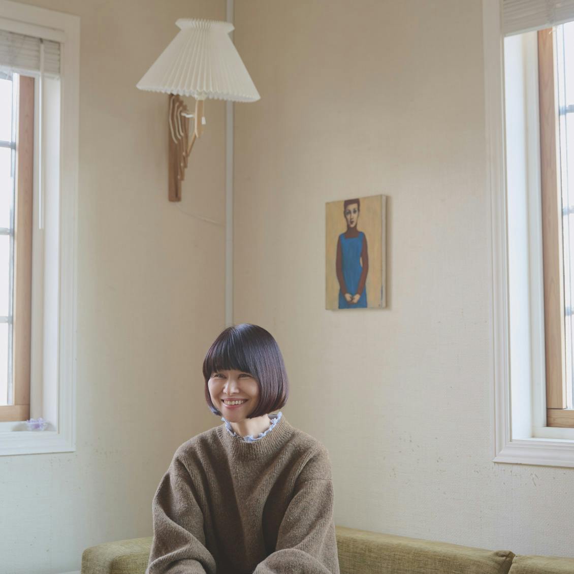 あの人が着てみたら】白いシャツワンピースを自分らしく。LOISIR